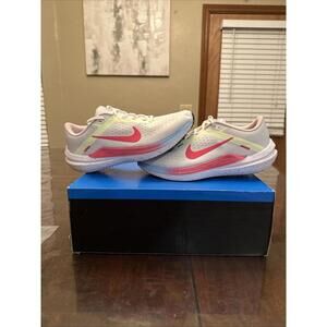 Nike Air Winflo 10 White Hyper Pink Volt Athletic Shoes FZ3973-100 Women Size 9